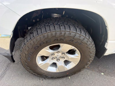 2022 RAM 1500 Big Horn Crew Cab 4x4 6'4" Box