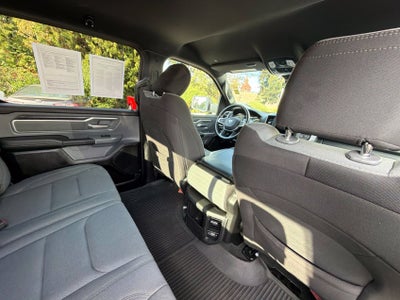 2022 RAM 1500 Big Horn Crew Cab 4x4 6'4" Box