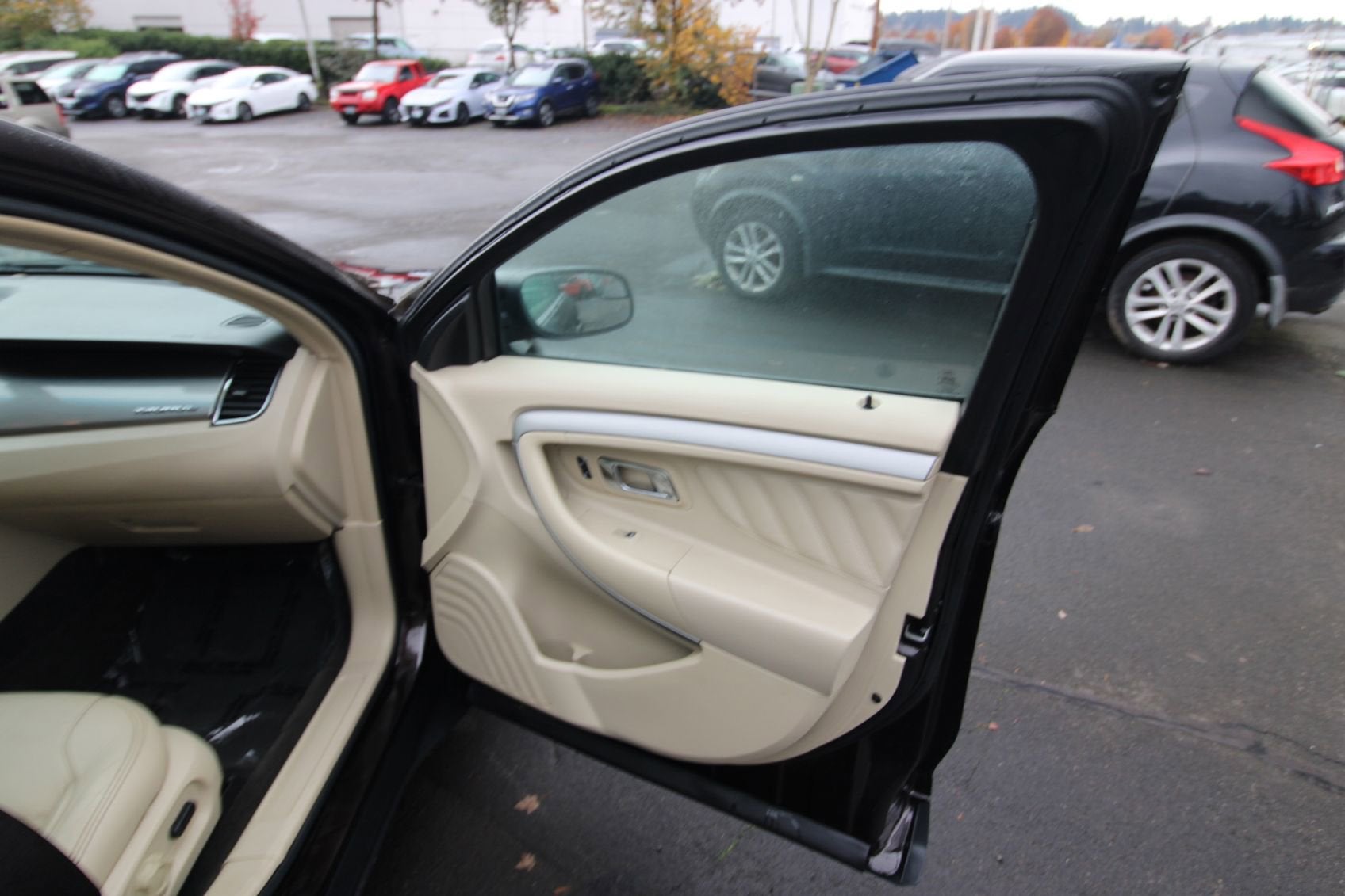 2013 Ford Taurus SEL