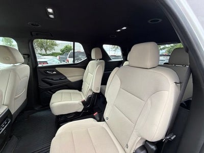2022 Chevrolet Traverse LT Cloth