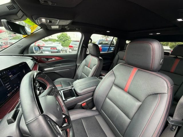 2025 Chevrolet Traverse RS