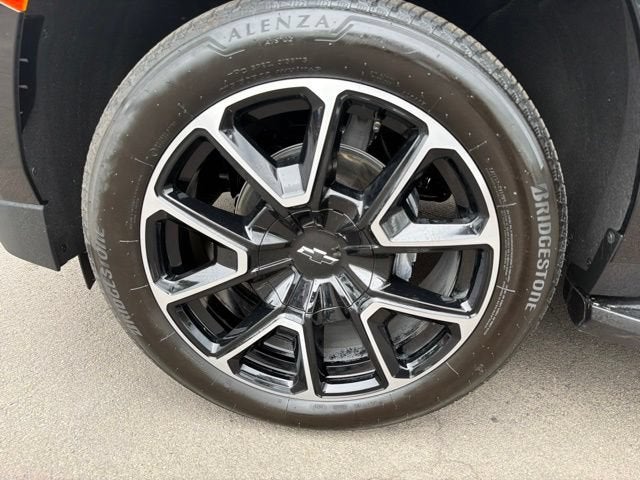 2024 Chevrolet Suburban RST