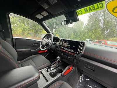2025 Nissan Frontier Crew Cab PRO-4X 4x4