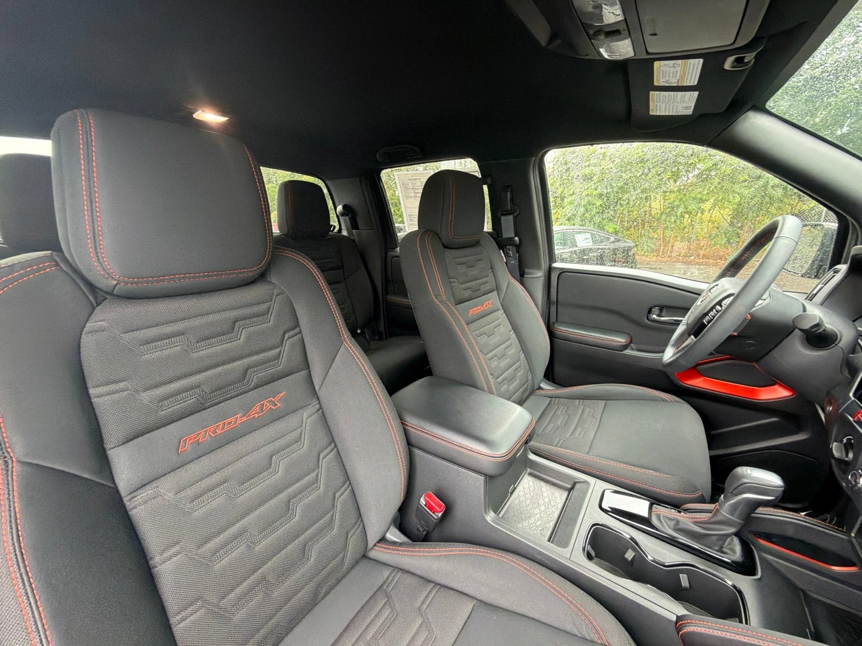 2025 Nissan Frontier Crew Cab PRO-4X 4x4