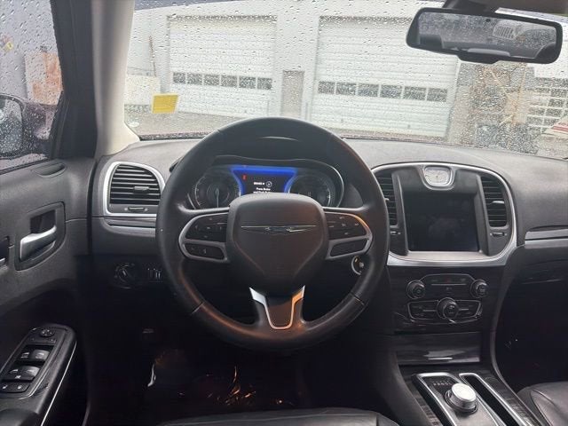 2018 Chrysler 300 Touring L