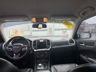 2018 Chrysler 300 Touring L