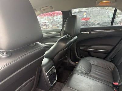 2018 Chrysler 300 Touring L