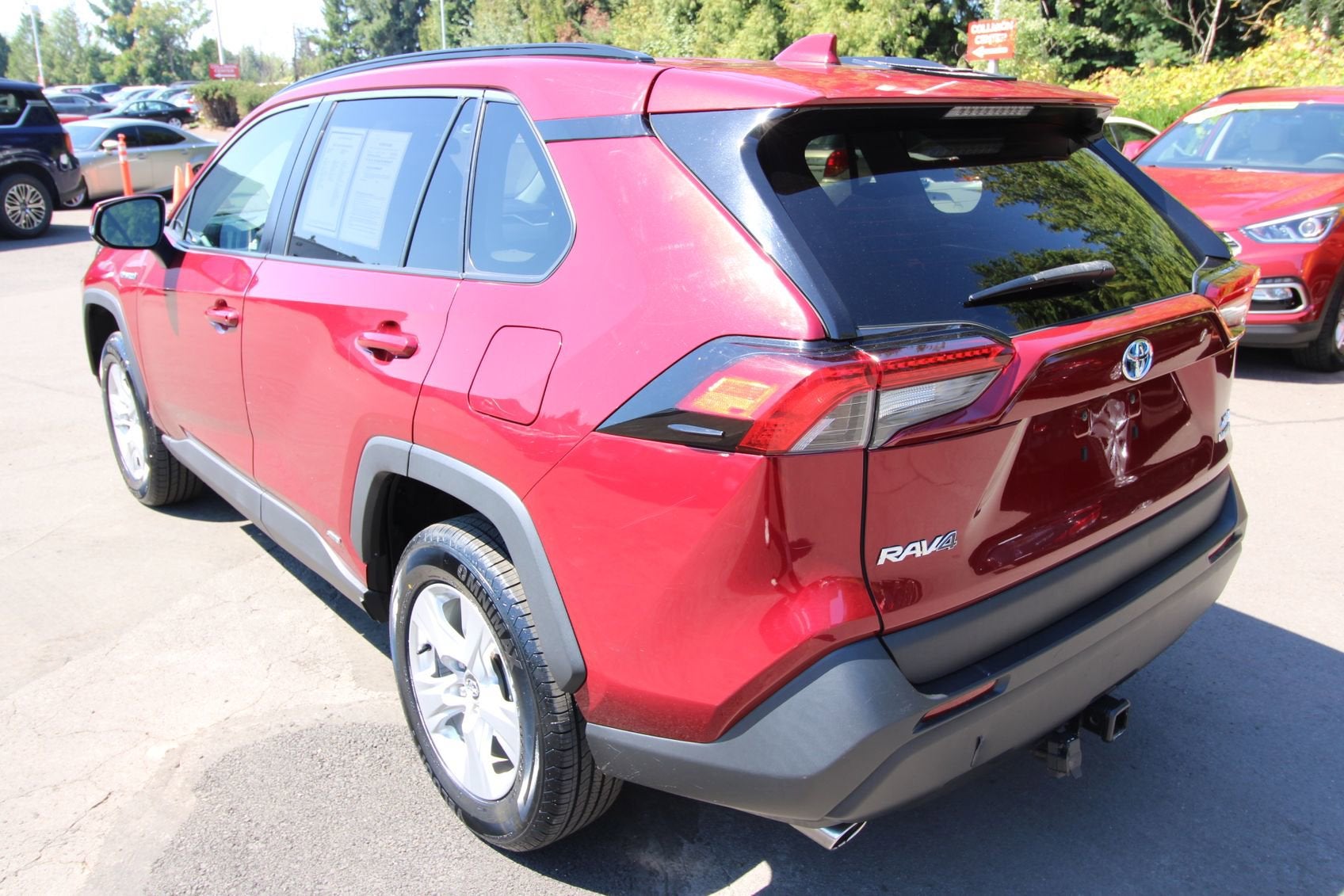 2020 Toyota RAV4 Hybrid XLE