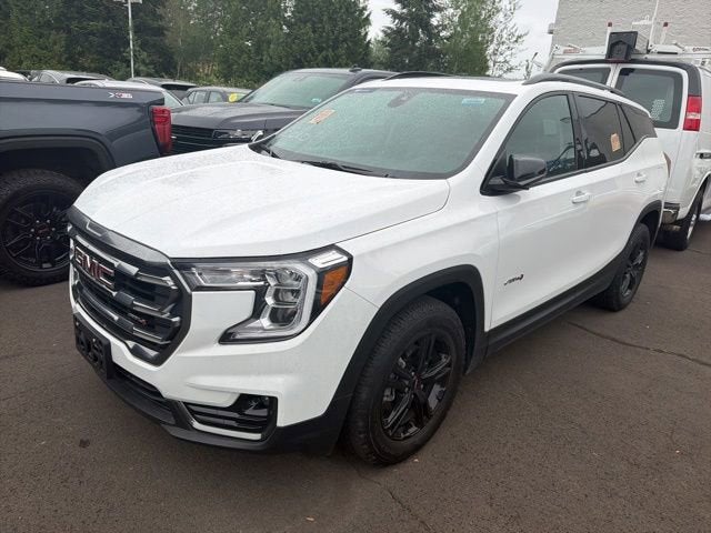 2024 GMC Terrain AT4
