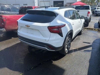 2025 Chevrolet Trax LT