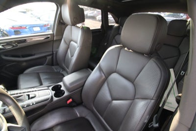 2018 Porsche Macan NA