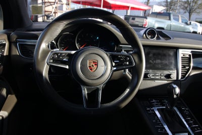 2018 Porsche Macan NA