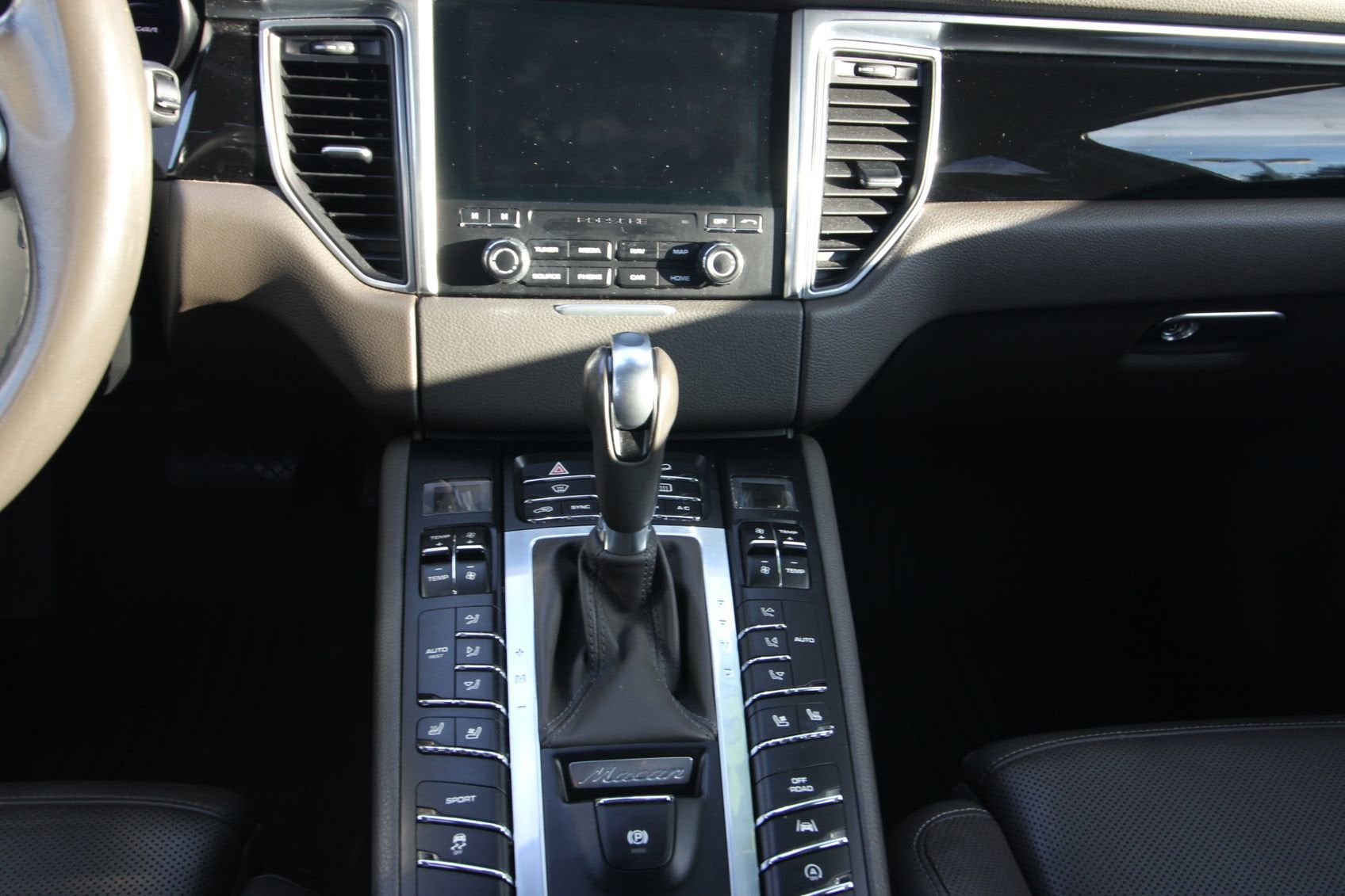 2018 Porsche Macan NA