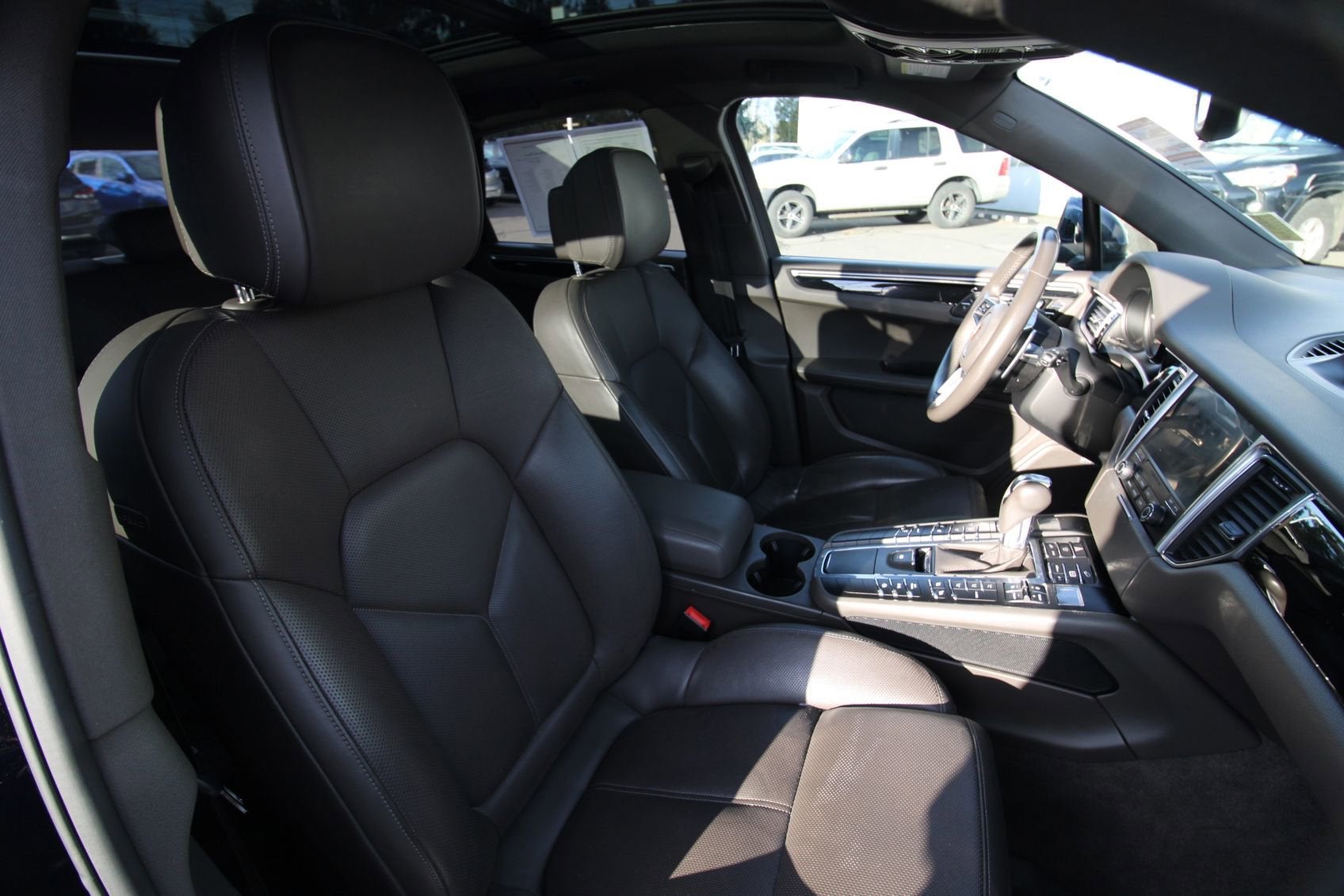 2018 Porsche Macan NA