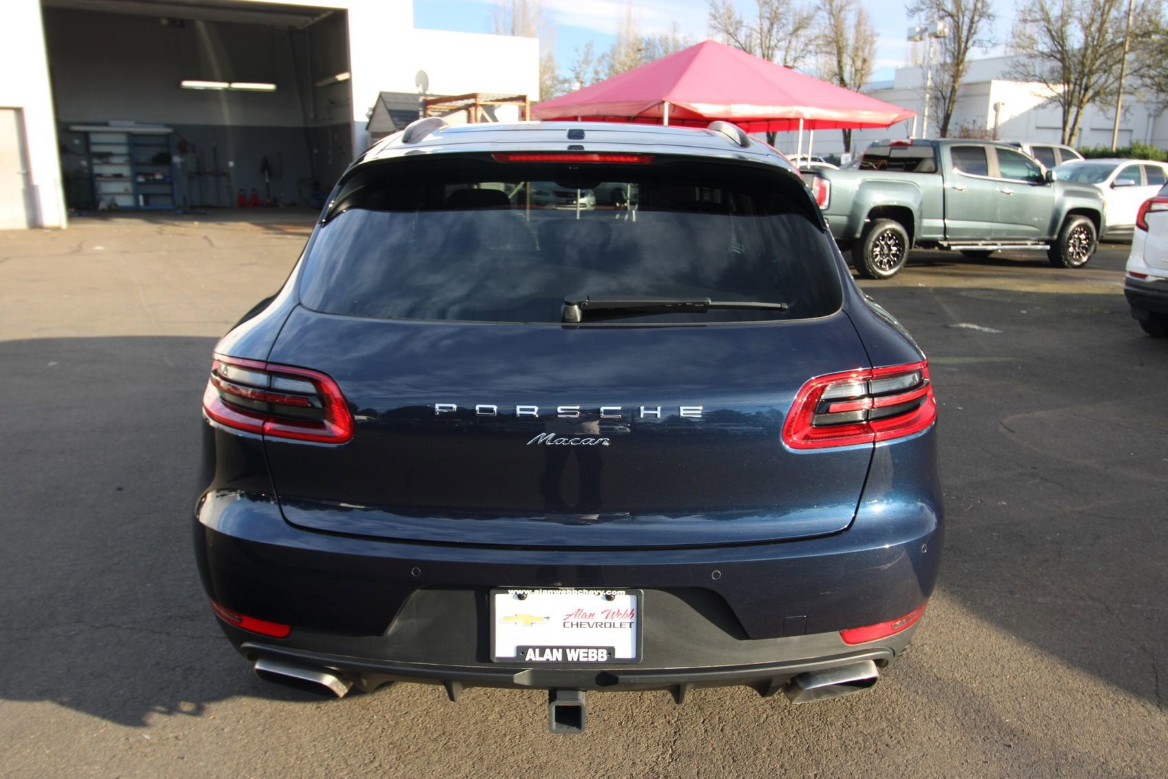 2018 Porsche Macan NA