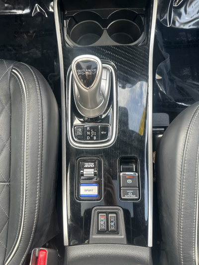 2022 Mitsubishi Outlander PHEV SEL