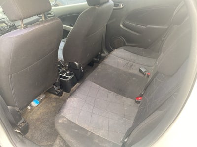 2011 Mazda Mazda2 Sport