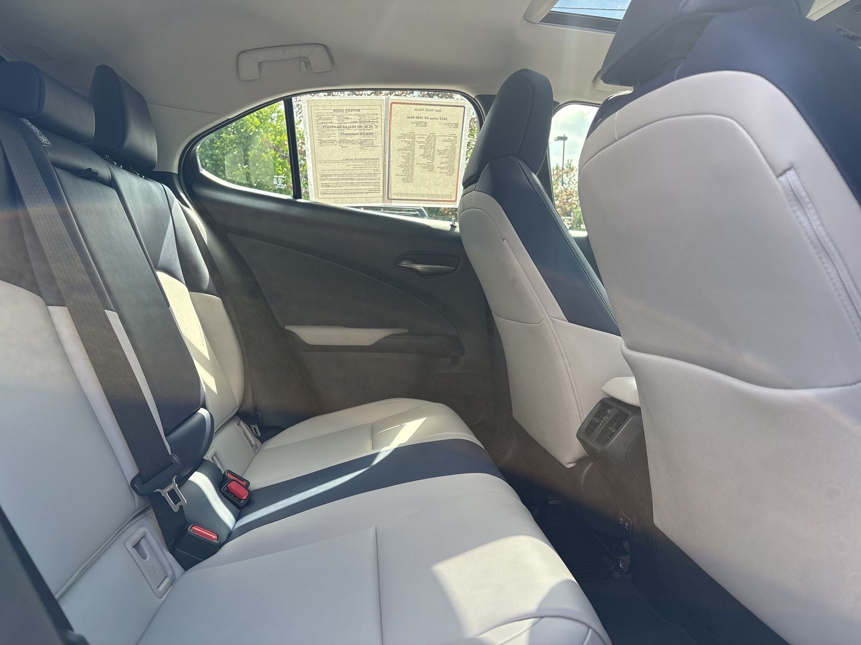 2019 Lexus UX 250h Base