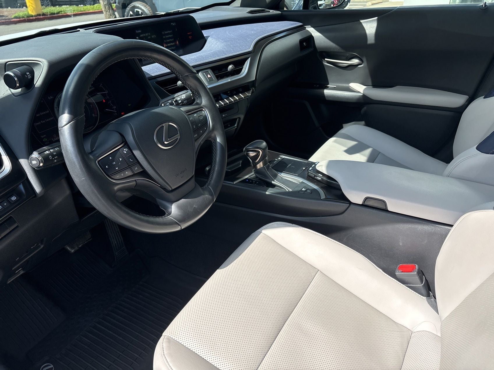 2019 Lexus UX 250h Base