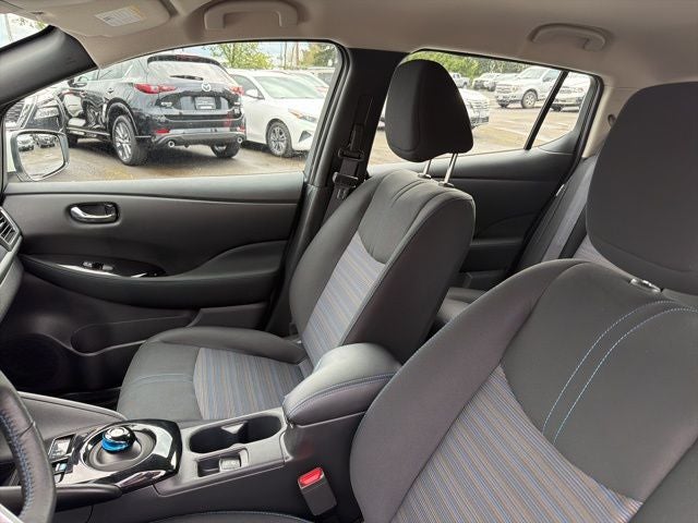 2025 Nissan Leaf SV Plus