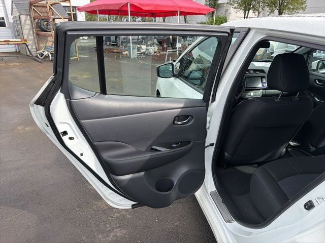 2025 Nissan Leaf SV Plus