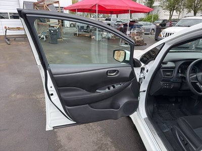 2025 Nissan Leaf SV Plus