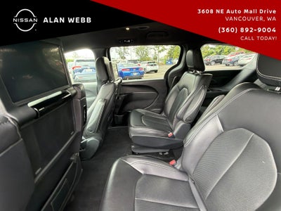 2022 Chrysler Pacifica Hybrid Touring L