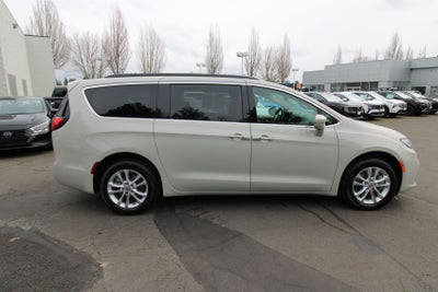 2021 Chrysler Pacifica Touring