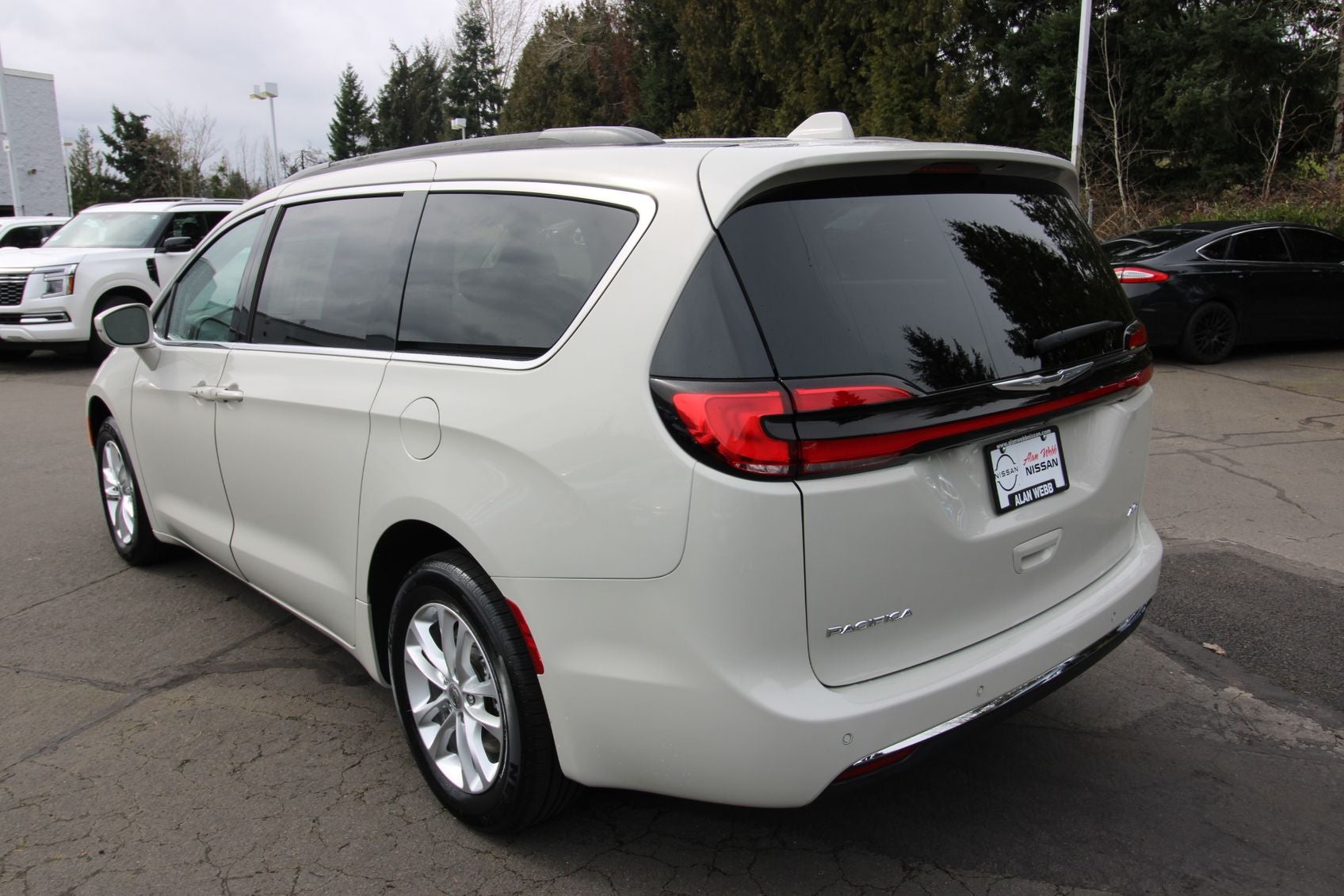 2021 Chrysler Pacifica Touring