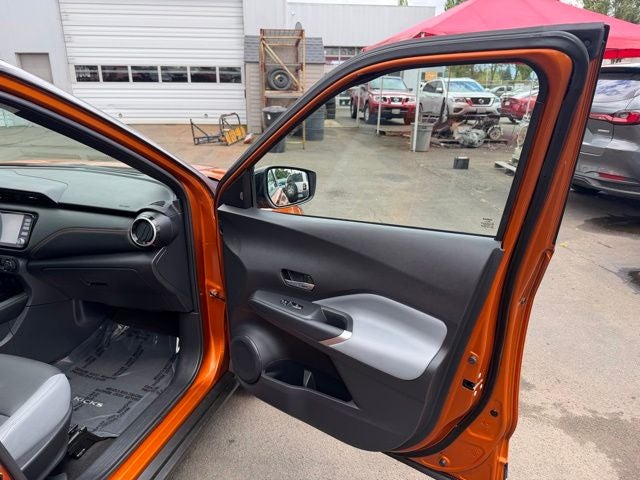 2024 Nissan Kicks SR