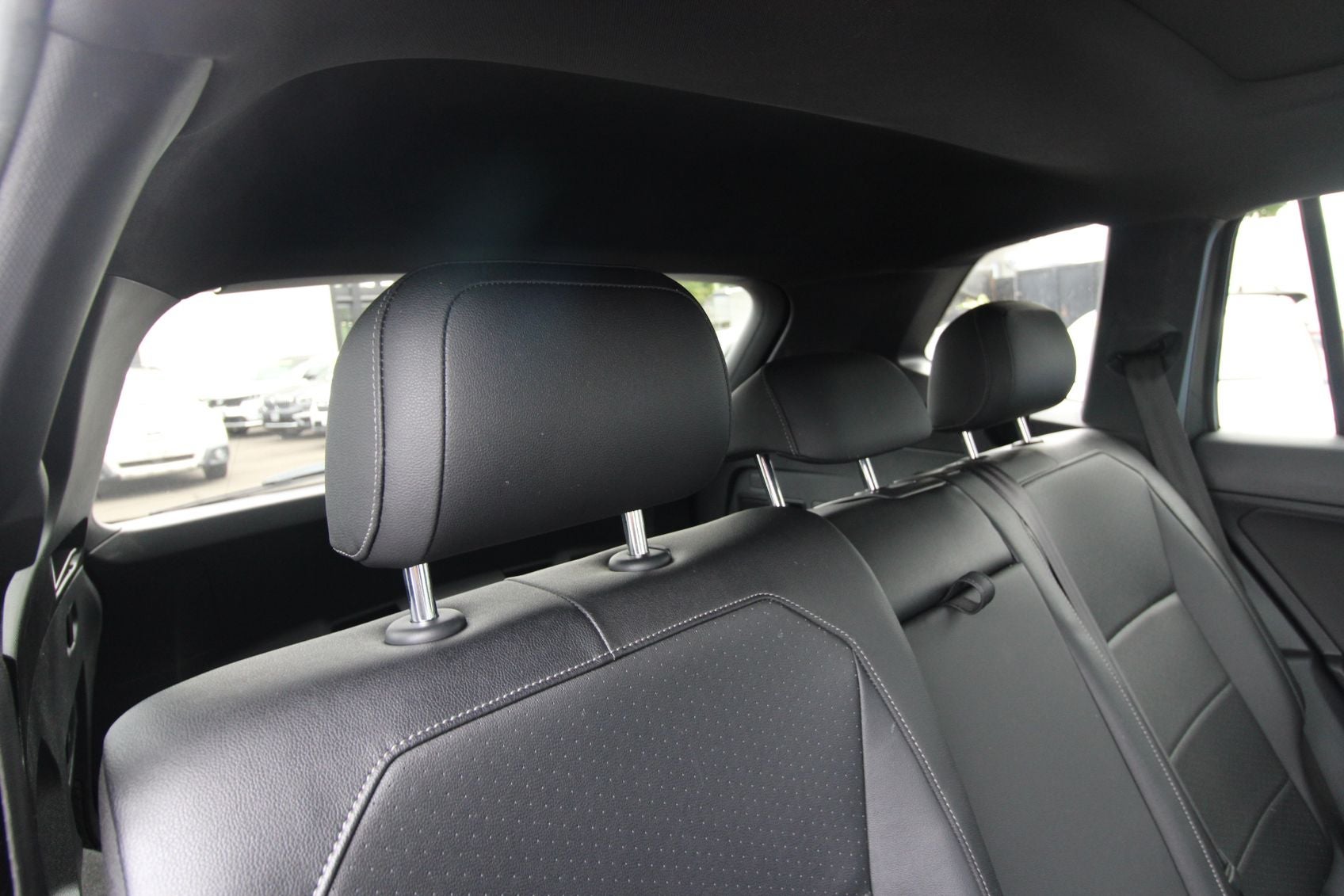 2019 Volkswagen Tiguan 2.0T SEL R-Line 4Motion