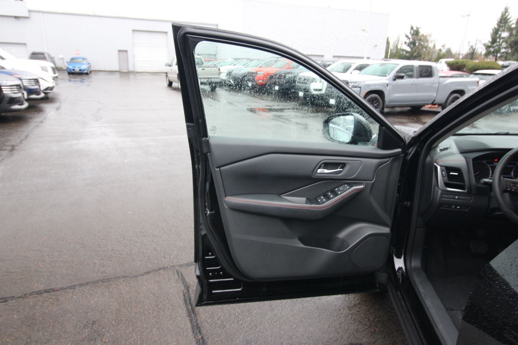 2025 Nissan Rogue Rock Creek Certified