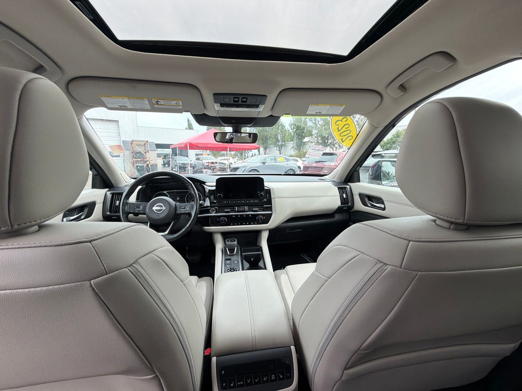 2023 Nissan Pathfinder SL