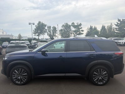 2023 Nissan Pathfinder SL