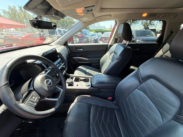 2024 Nissan Pathfinder Platinum CERTIFIED