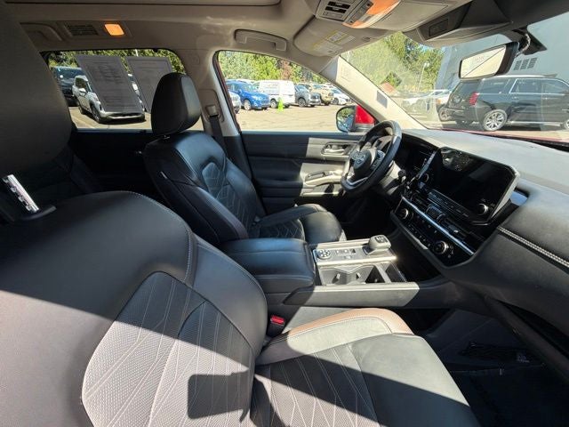 2024 Nissan Pathfinder Platinum CERTIFIED