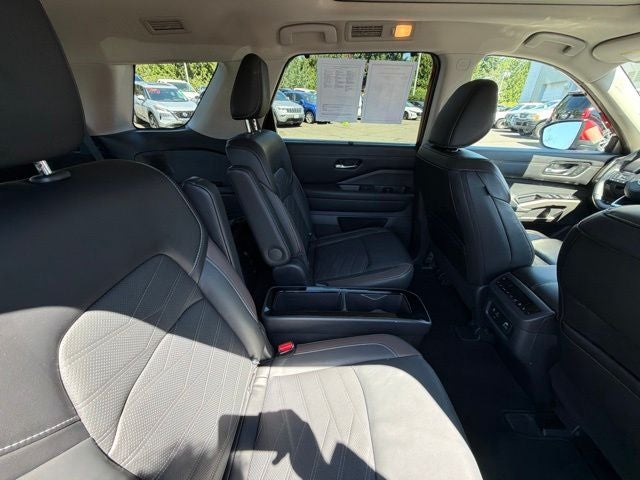 2024 Nissan Pathfinder Platinum CERTIFIED