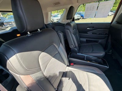 2024 Nissan Pathfinder Platinum CERTIFIED