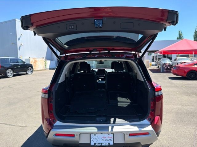 2024 Nissan Pathfinder Platinum CERTIFIED