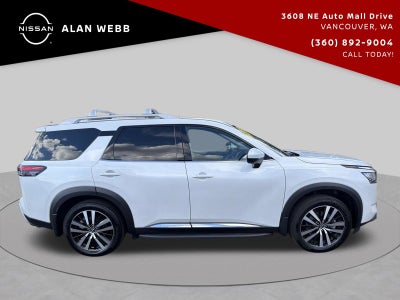 2025 Nissan Pathfinder Platinum