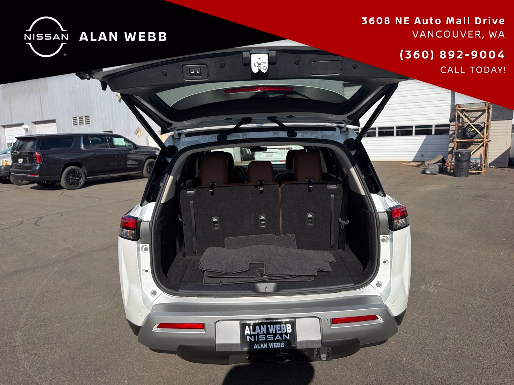 2025 Nissan Pathfinder Platinum