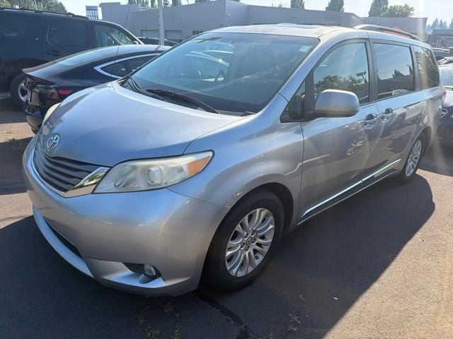 2011 Toyota Sienna XLE