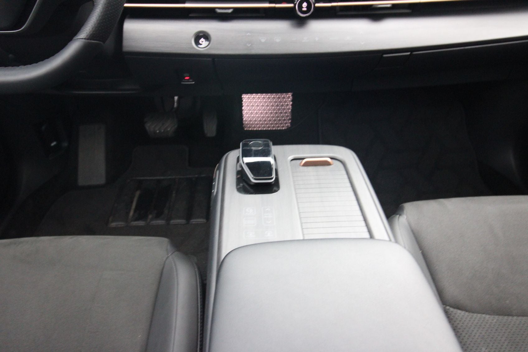 2023 Nissan Ariya PREMIERE