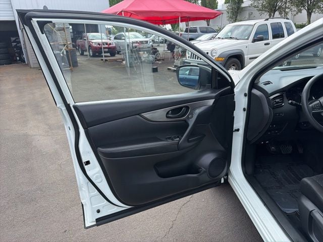 2022 Nissan Rogue Sport S