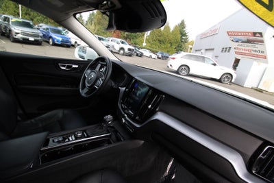 2020 Volvo XC60 T5 Momentum