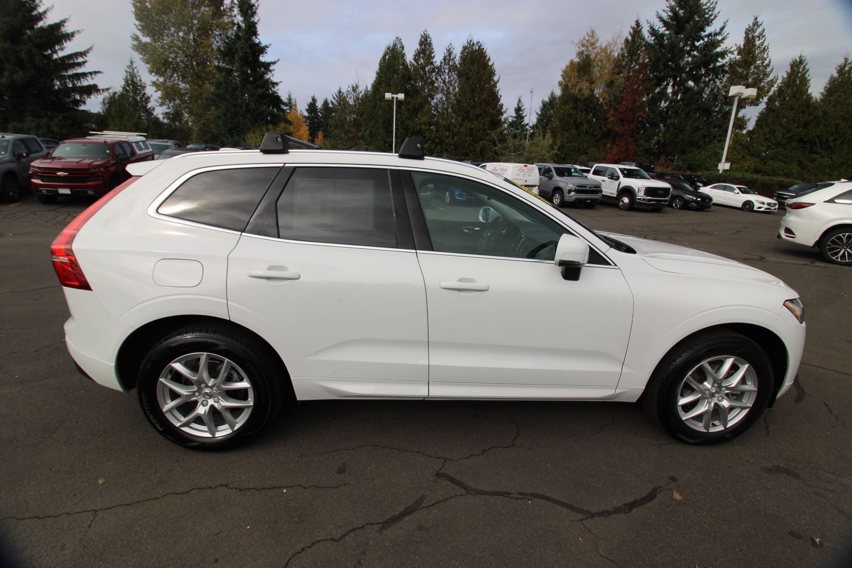 2020 Volvo XC60 T5 Momentum