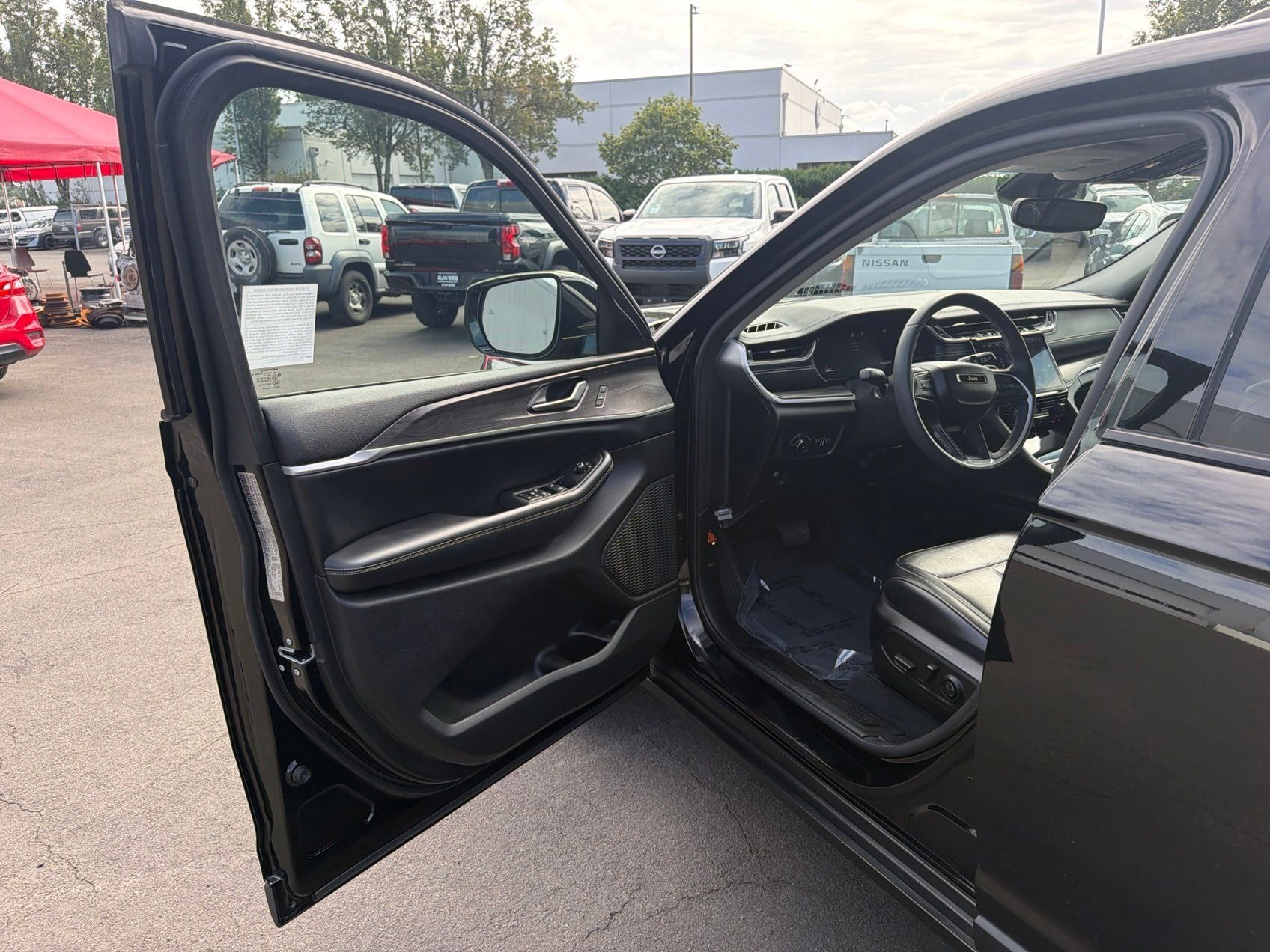 2023 Jeep Grand Cherokee Limited - Photo 9