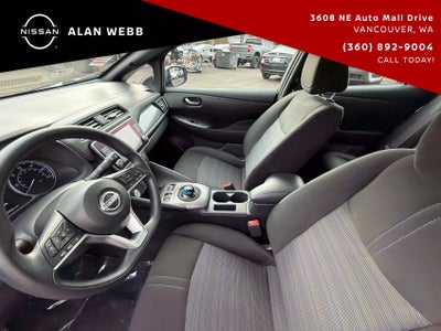 2025 Nissan Leaf S