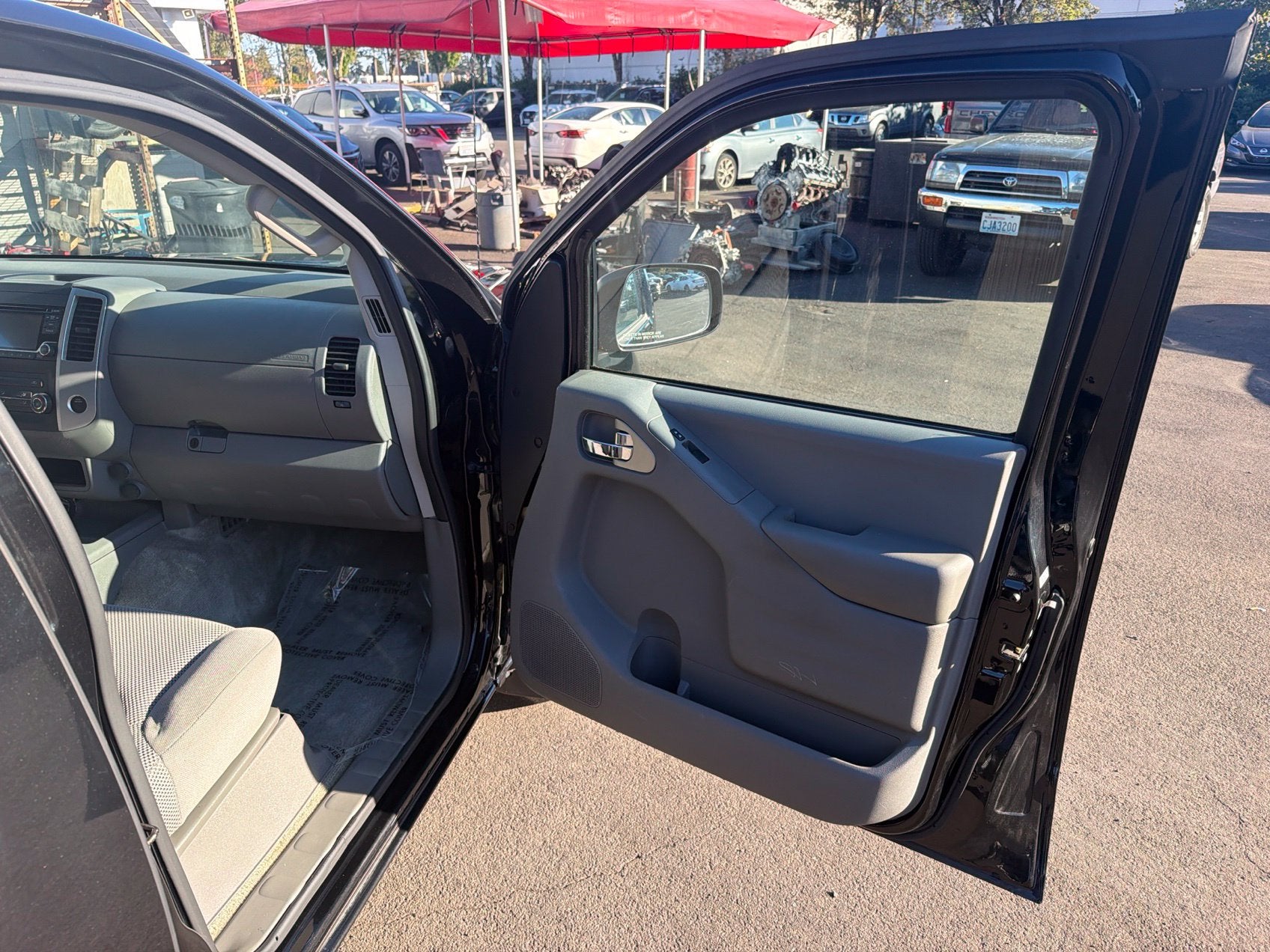 2016 Nissan Frontier SV
