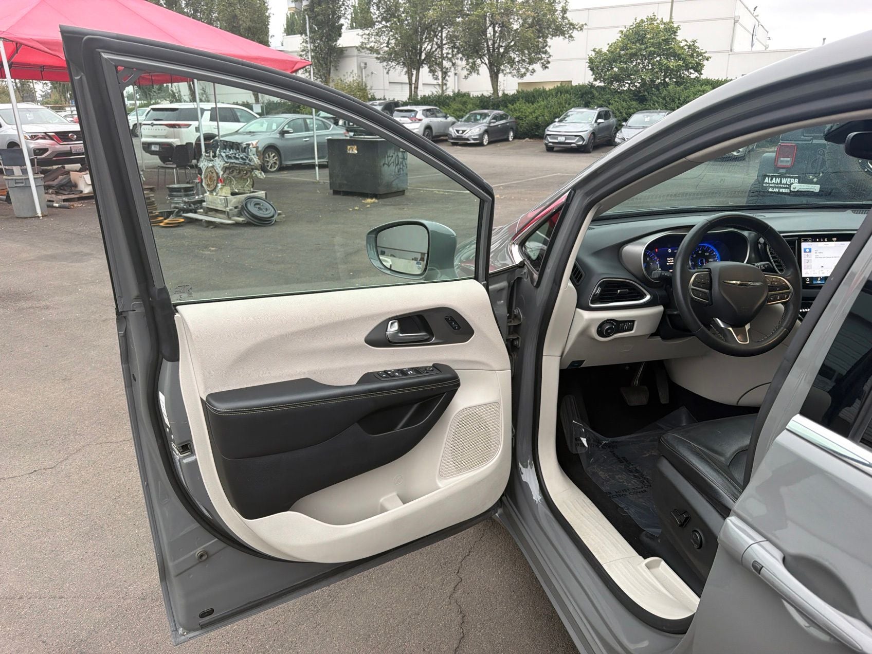 2022 Chrysler Pacifica Touring L